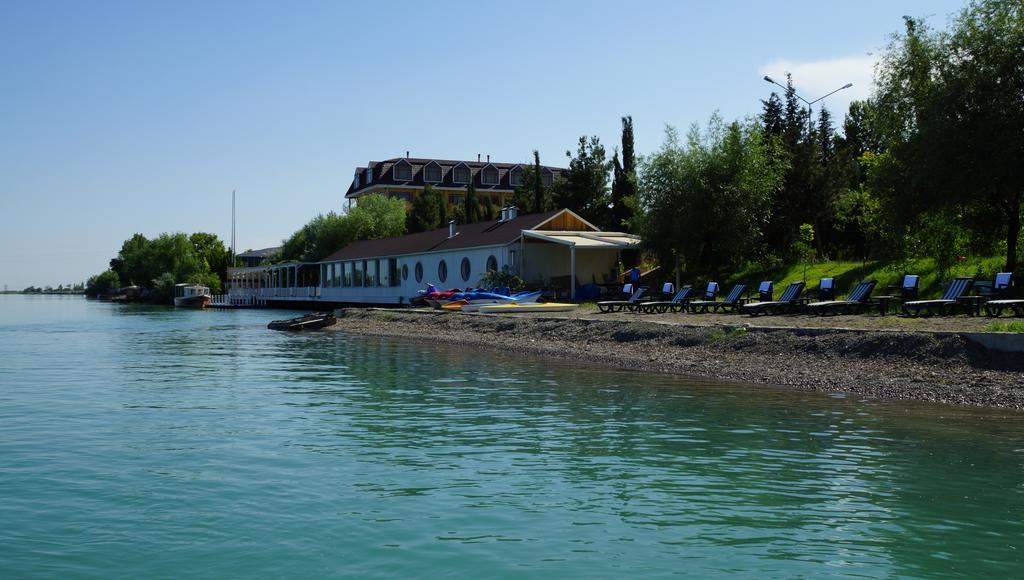 River Side Hotel Mingachevir Exterior foto